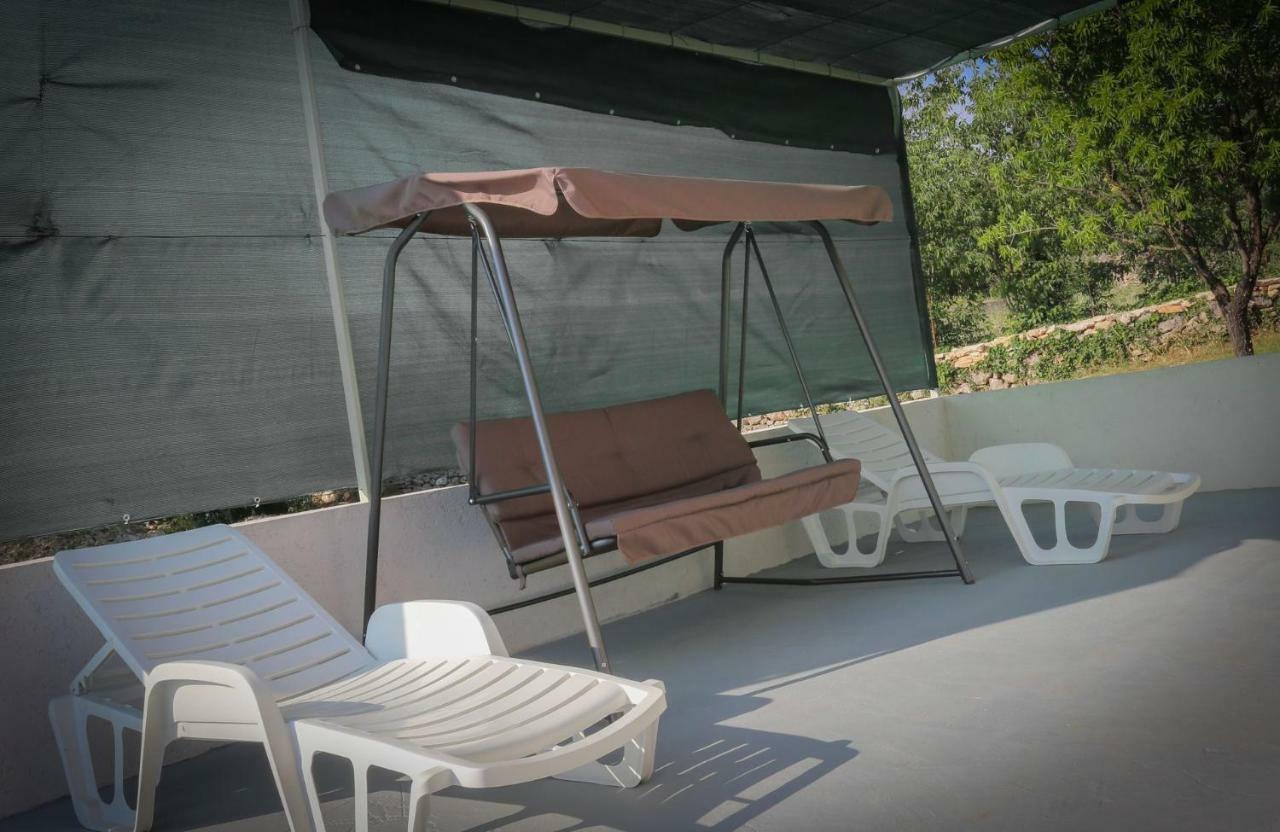 Villa Baras Garden - House With Pool Mirca  Bagian luar foto